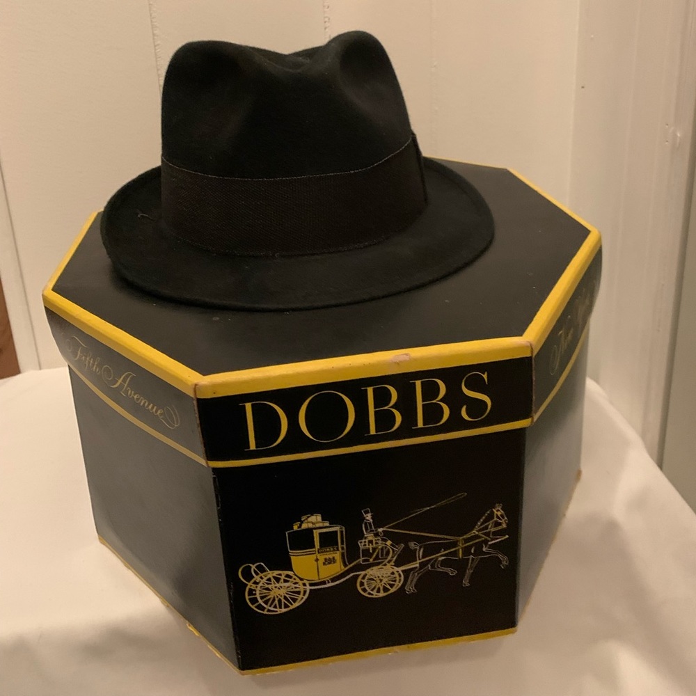 Authentic 1940’s Dobbs vintage mens hat size 7 3/8, comes with box